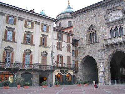 Italy Bergamo Piazza Vecchia Piazza Vecchia Bergamo - Bergamo - Italy