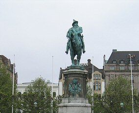 Karl X Statue