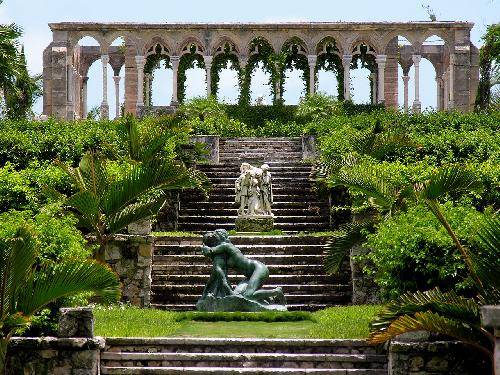 Bahamas Nassau Versalles Gardens y French Cloister. Versalles Gardens y French Cloister. Nassau - Nassau - Bahamas