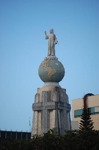 El Salvador del Mundo Statue