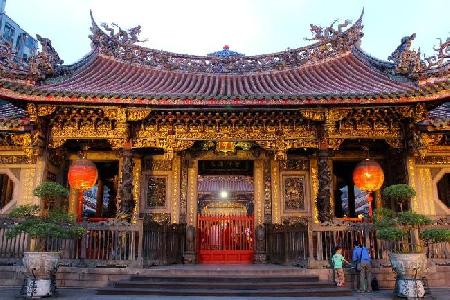 Lung shan Temple