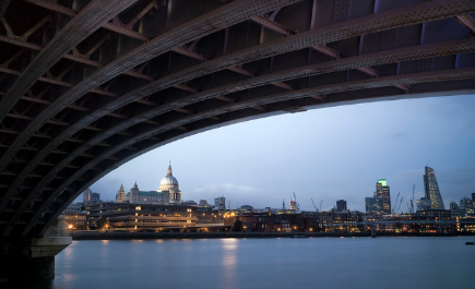 United Kingdom London  Blackfriars Bridge Blackfriars Bridge London - London  - United Kingdom
