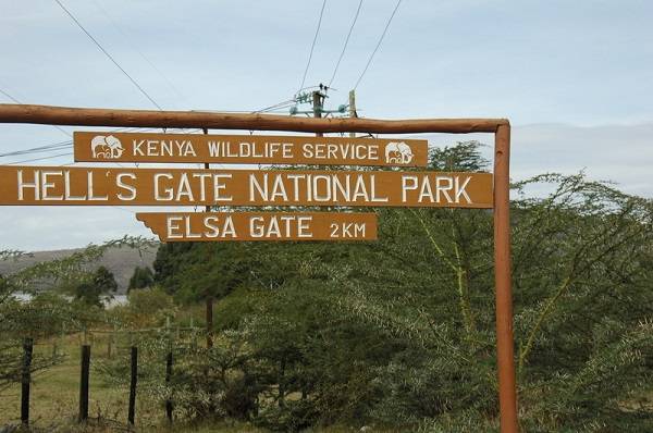 Kenya Nakuru  Hellَ s Gate Hellَ s Gate Nakuru - Nakuru  - Kenya