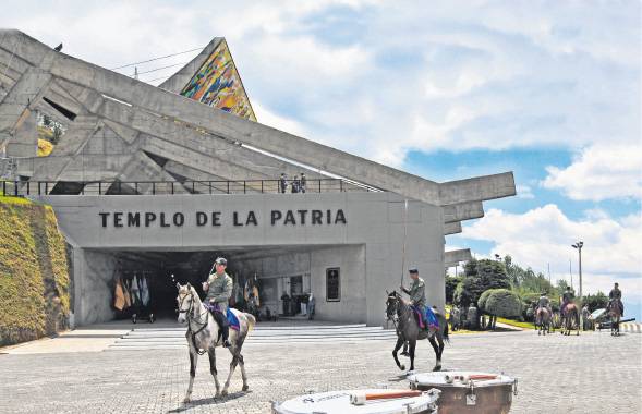 Ecuador Quito Museum of Military Freedom Summit Museum of Military Freedom Summit Quito - Quito - Ecuador