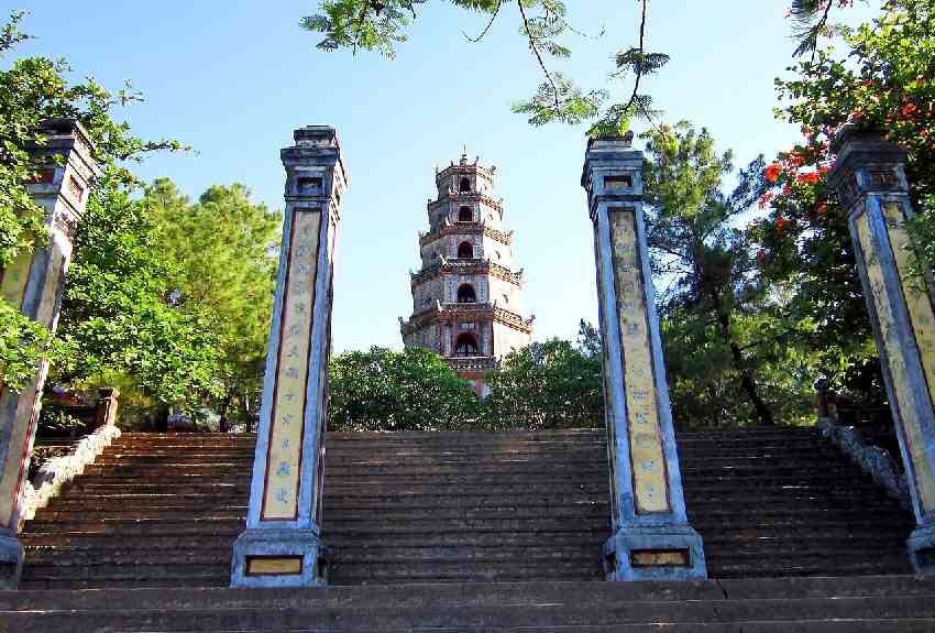 Vietnam Hue Thien Mu Pagoda Thien Mu Pagoda Hue - Hue - Vietnam