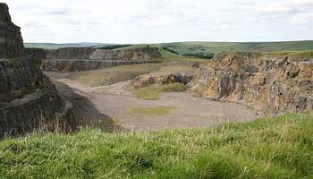 Sightseeingss in Castleton  Things to do in  Castleton  120815