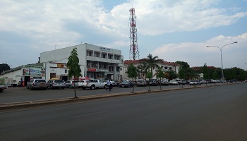 دليل مطاعم ليفينجستون  أين تأكل فى ليفينجستون 