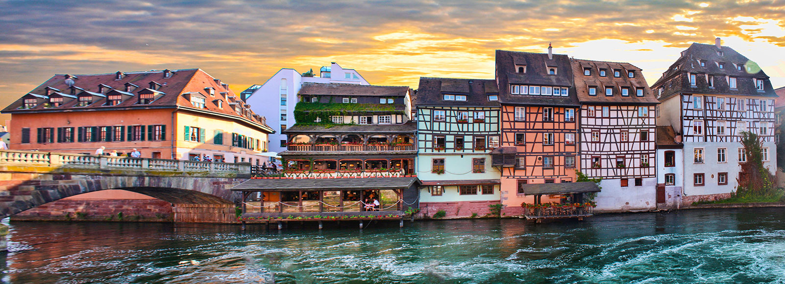 أين تأكل فى مولوس | دليل مطاعم  مولوس أين تأكل فى مولوس | دليل مطاعم  مولوس