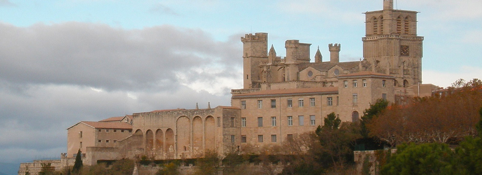 أين تأكل فى بزيرس | دليل مطاعم  بزيرس أين تأكل فى بزيرس | دليل مطاعم  بزيرس