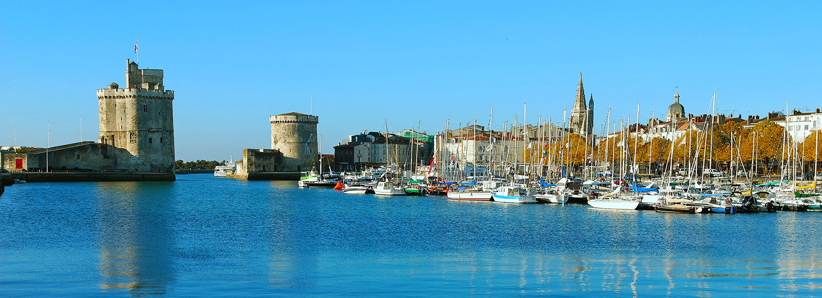 أين تأكل فى لا روش-سور-يون | دليل مطاعم  لا روش-سور-يون أين تأكل فى لا روش-سور-يون | دليل مطاعم  لا روش-سور-يون