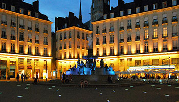 دليل مطاعم نانتس أين تأكل فى نانتس