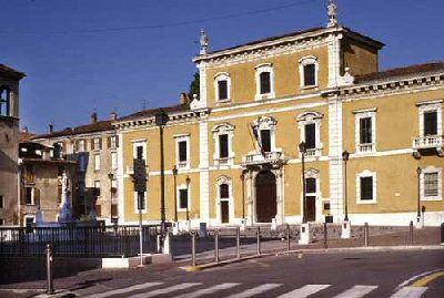 Piazza del Mercato Square