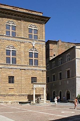 Hotels near Piccolomini Palace  Pienza