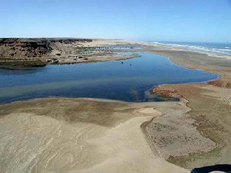 الشاطئ الأبيض