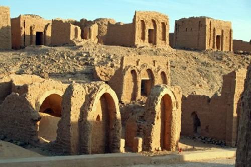 Egypt El Kharga Oasis = Egypt El Kharga Oasis El Kharga Oasis New Valley ( The Western Desert ) - - Egypt