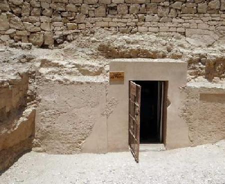 Khokha (Nobels Tombs)