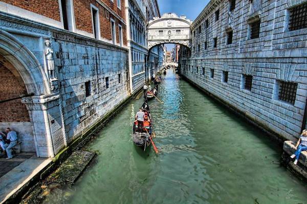 Italy Venice Sighs Bridge Sighs Bridge Veneto - Venice - Italy