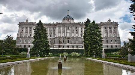 Hotels near Garden of Sabatini  Madrid