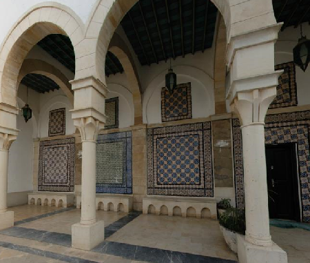 Hotels near Zaouia of Sidi Mahrez  Tunis