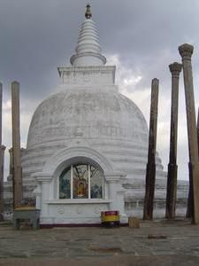Sri Lanka Anuradhapura  Dagoba Thuparama Temple Dagoba Thuparama Temple Sri Lanka - Anuradhapura  - Sri Lanka