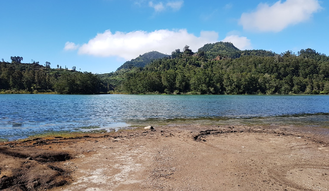 Indonesia Yogyakarta  Telaga Warna Dieng Telaga Warna Dieng Indonesia - Yogyakarta  - Indonesia