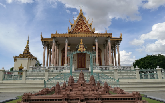 كامبوديا بنوم بنه حديقة معبد بوتوم حديقة معبد بوتوم بنوم بنه - بنوم بنه - كامبوديا