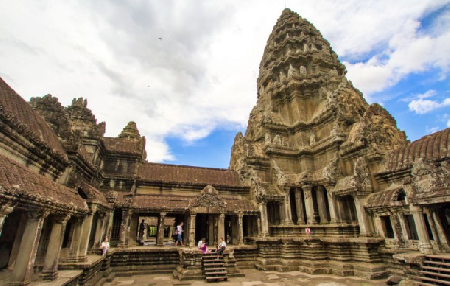 Hotels near Angkor Temple  Siem Reab