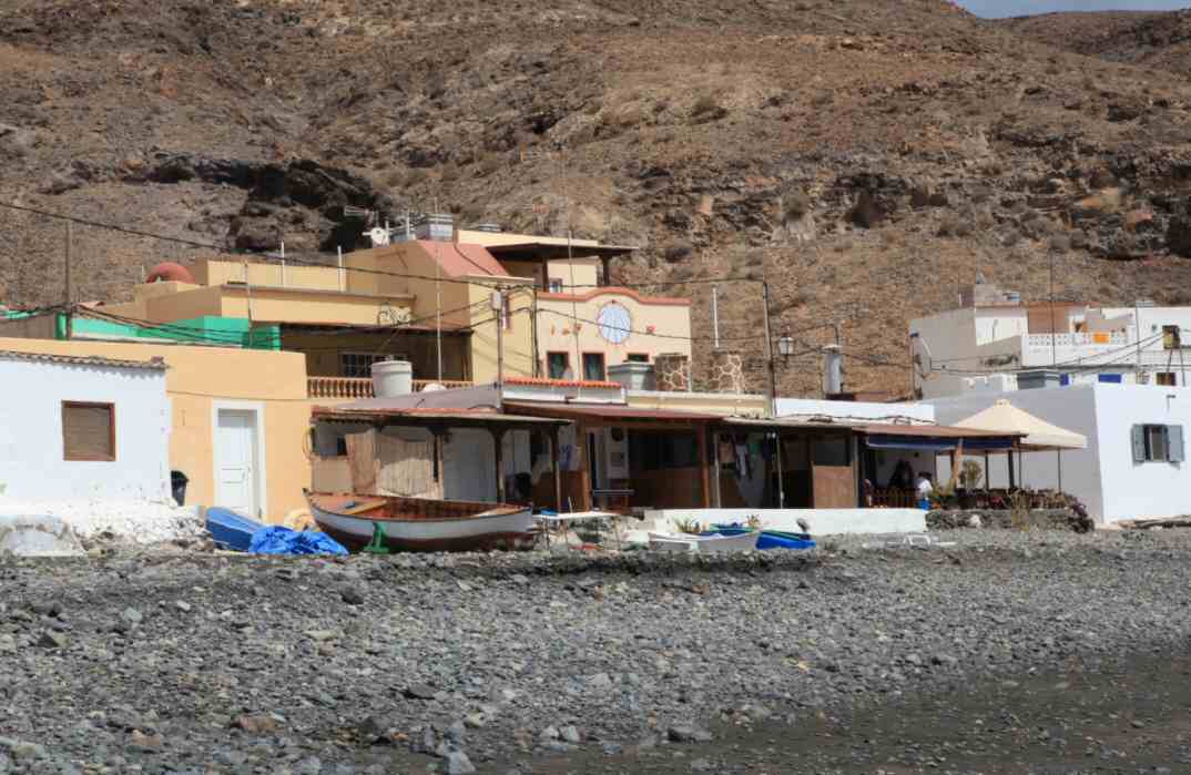 إسبانيا خينيخينامار = إسبانيا خينيخينامار خينيخينامار فويرتي بينتورا - - إسبانيا