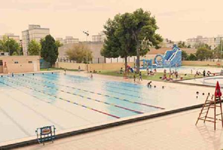 Benicalap Park Swimming Pool