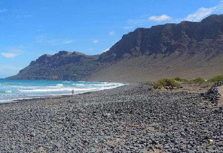 Famara