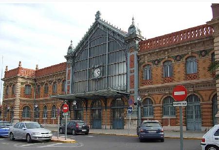 Almeria, Train Station