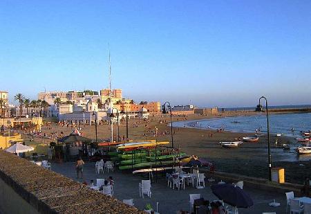 Hotels near Gaditano La Caleta Yacht Club  Cadiz