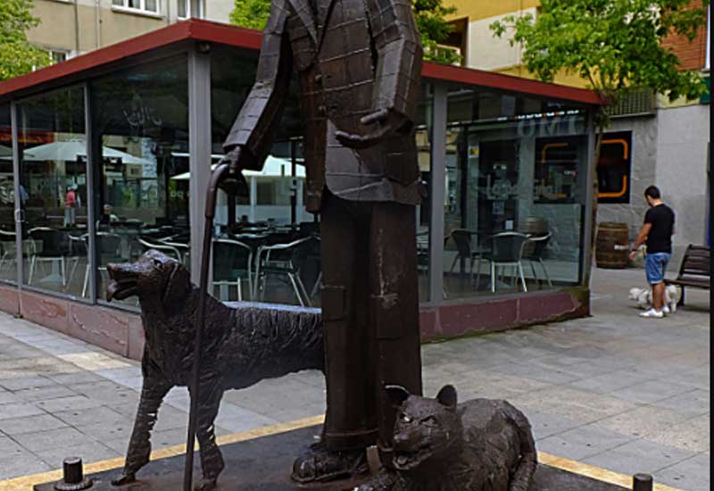 Spain Oviedo Beggar with Dog Sculpture Beggar with Dog Sculpture Asturias - Oviedo - Spain