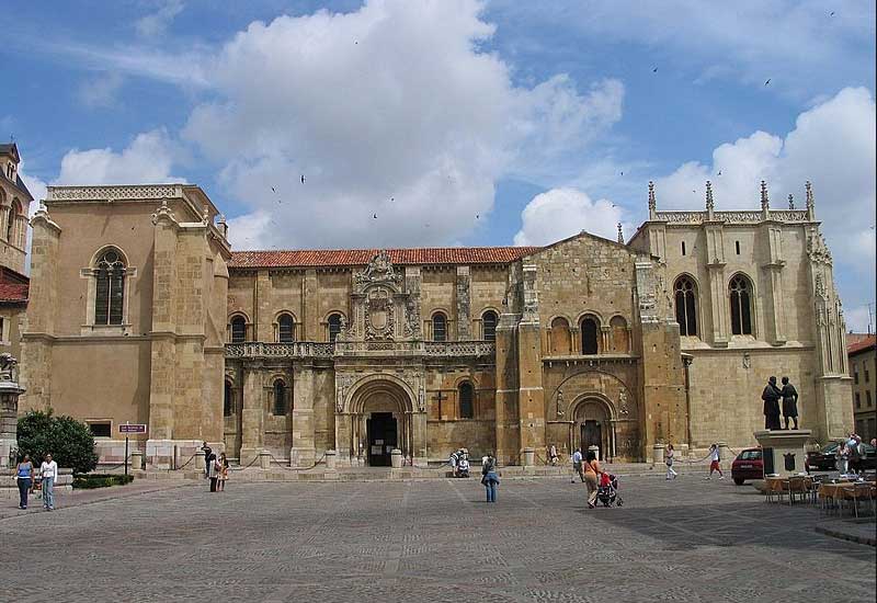 Spain Leon San Isidoro Square San Isidoro Square Leon - Leon - Spain