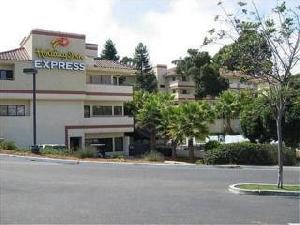 Holiday Inn Express Grover Beach