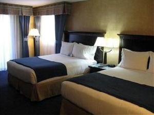 Holiday Inn Express Grover Beach