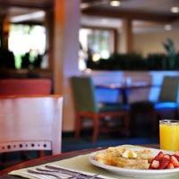 أفضل العروض ل كورتيارد سنترال ايكسبرسواي دالاس 