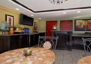 Econlodge Inn & Suites West Hollywood