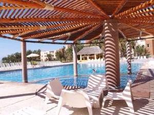 Paradiso Resort