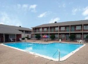 Americas Best Value Inn & Suites North