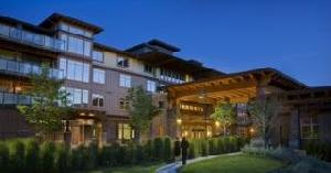 The Cove Lakeside Resort