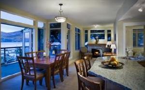 The Cove Lakeside Resort