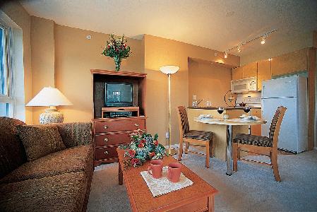LORD STANLEY SUITES ON THE PARK
