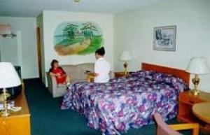 Econo Lodge West of the Falls