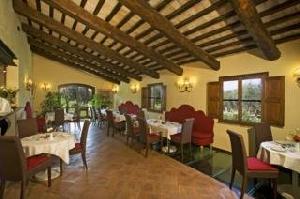 Sovana Hotel Resort