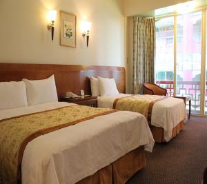 Best offers for THE GRAND HOTEL CHUNG HO CITY
