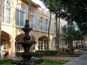 Crowne Plaza San Marcos Resort