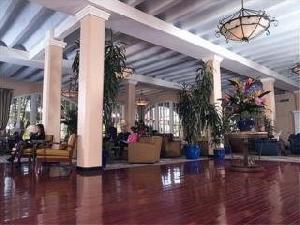 Crowne Plaza San Marcos Resort