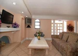 Econo Lodge  Inn & Suites