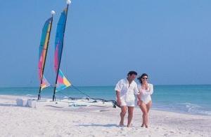 Colony Beach & Tennis Resort